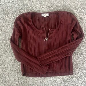 scoop neck long sleeve